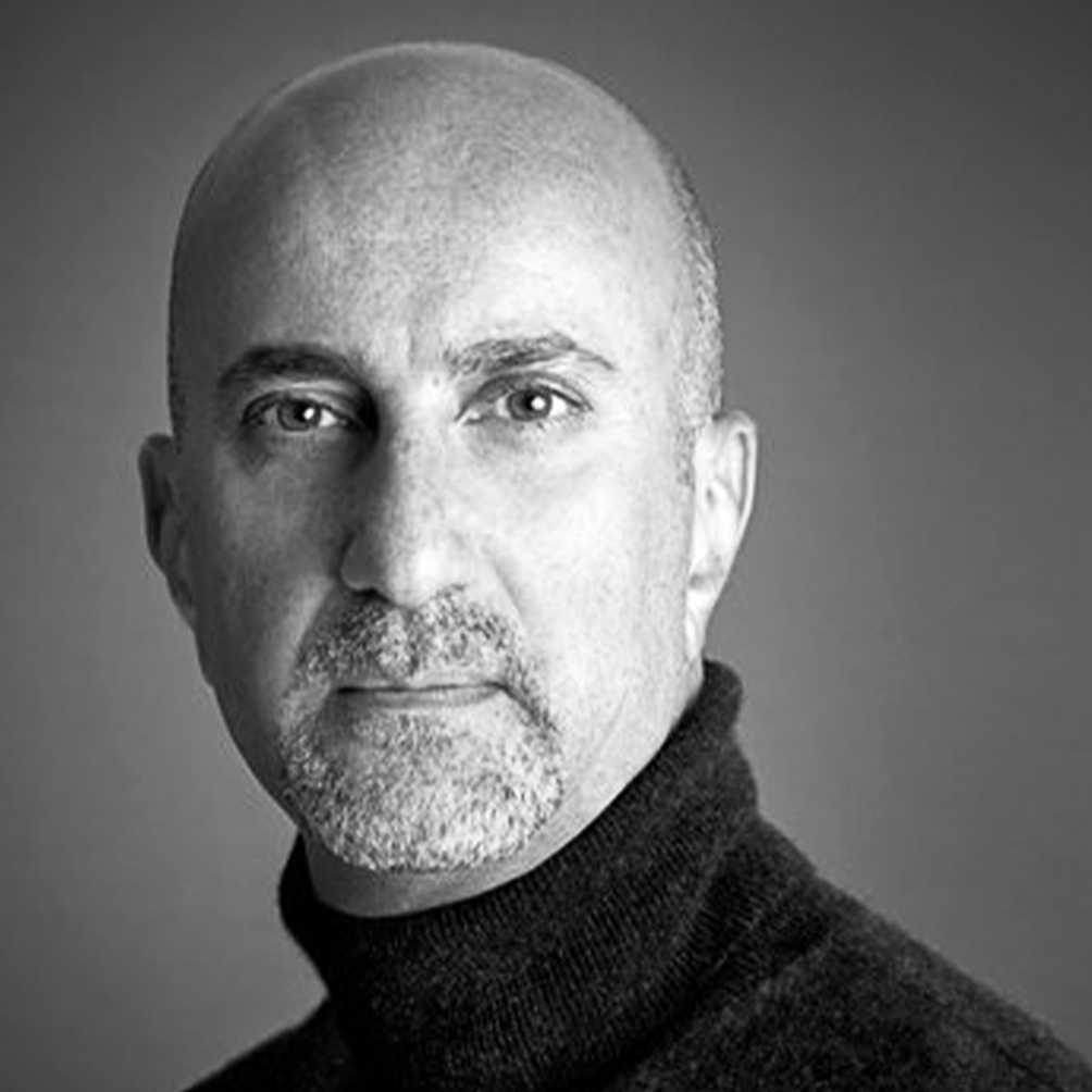 Foto e Raymond Khoury